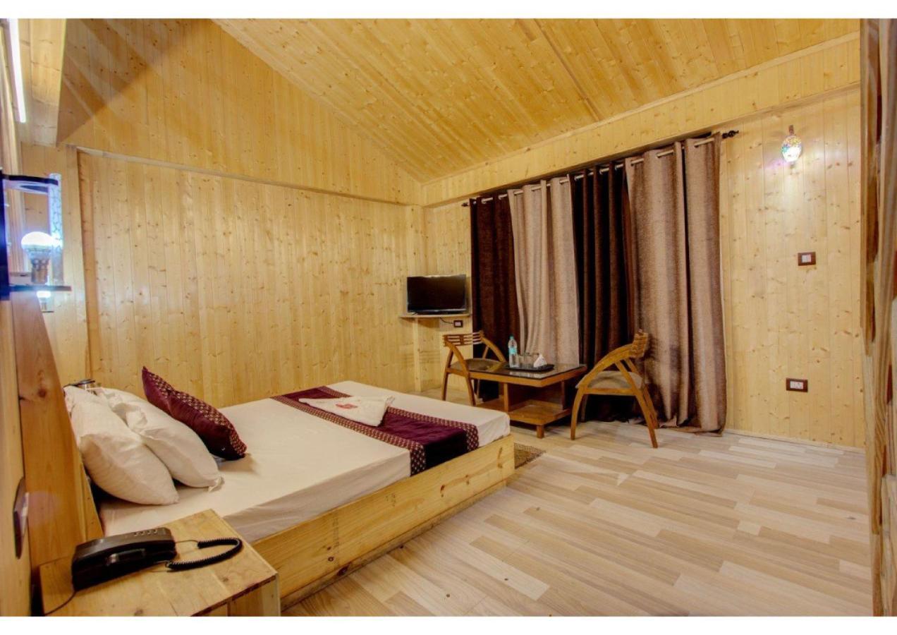 Manali Hotel - Manali (Himachal Pradesh) — Photos 1